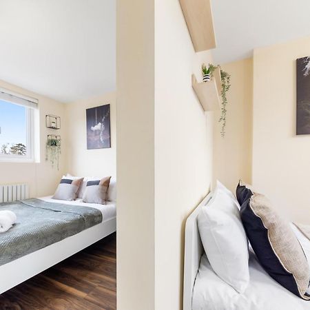 Twickenham Homes Isleworth Bagian luar foto