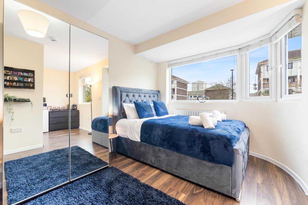 Twickenham Homes Isleworth Bagian luar foto