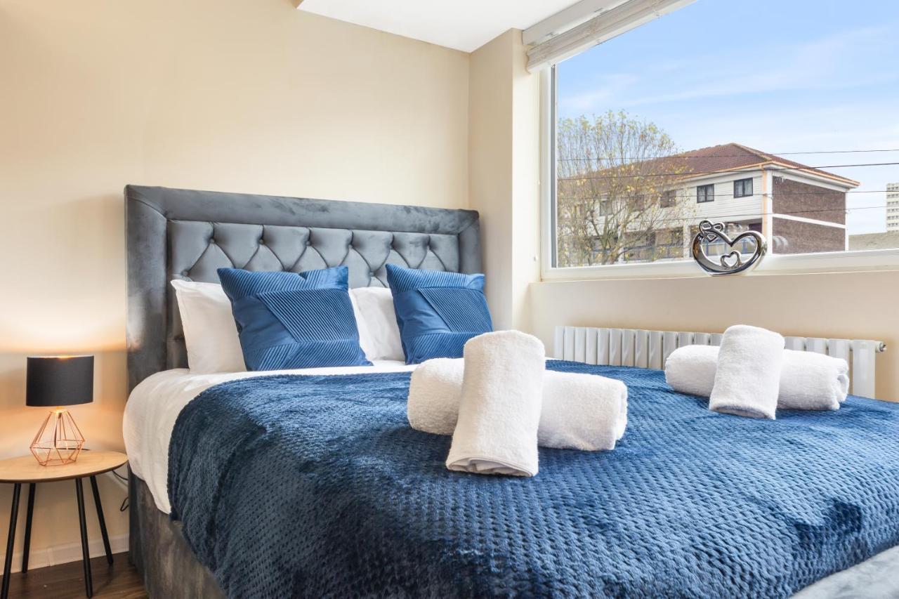 Twickenham Homes Isleworth Bagian luar foto